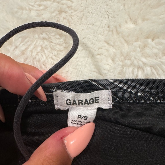 Garage Grey Swirl Crop Tank - Picture 3 of 3